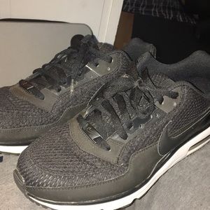 Nike Air maxes “Blackout”